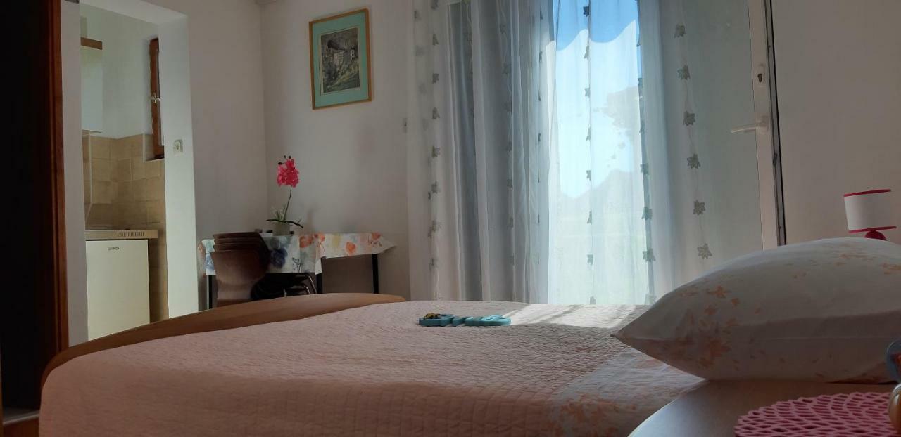 Apartman Lorena Стари Град Экстерьер фото